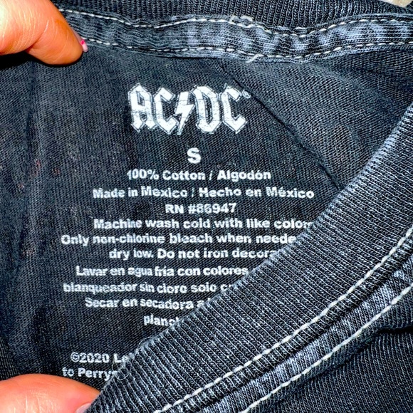 2 cropped vintage t shirts - Picture 3 of 5